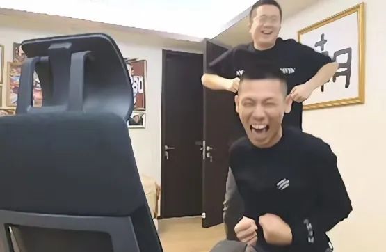 旭旭宝宝自曝直播间送出6千万礼物,网友纷纷表示没到自己手里,不信!